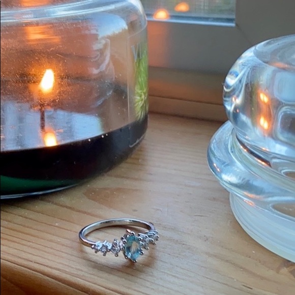 Marquis Cut Ring, Simulated Blue and White Quartz Silver Plated, Size 7 - Picture 5 of 7